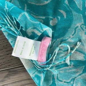 Lilly scarf